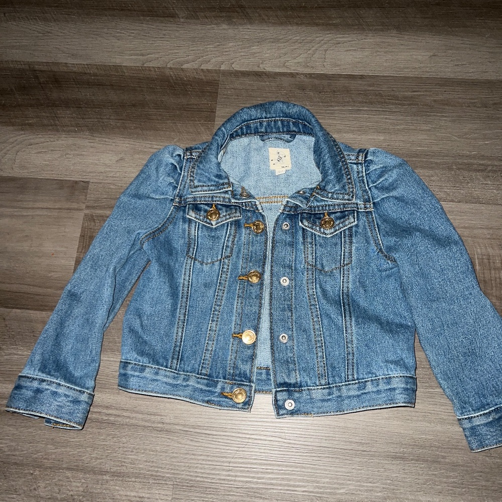 Puffer sleeve Jean jacket